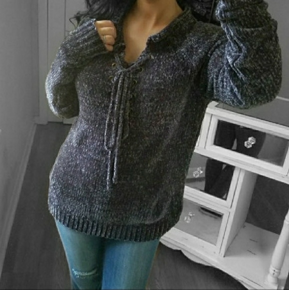 Charcoal chenille lace-up pullover - Picture 2 of 5
